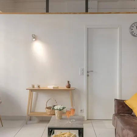 Charmand Et Cosy Avec Emplacement Idéal