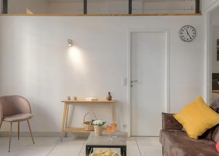 Charmand Et Cosy Avec Emplacement Idéal