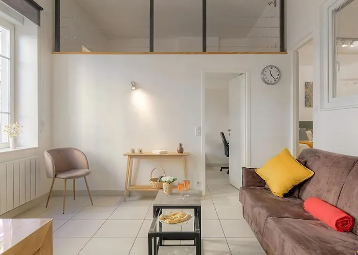 Charmand Et Cosy Avec Emplacement Idéal *