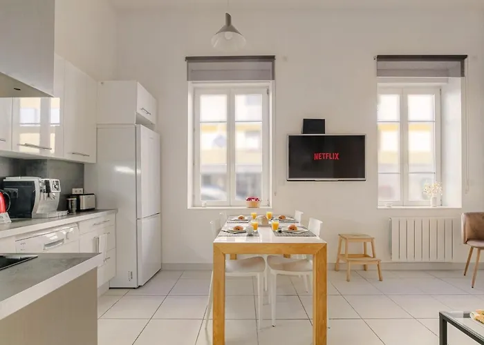 Charmand Et Cosy Avec Emplacement Idéal